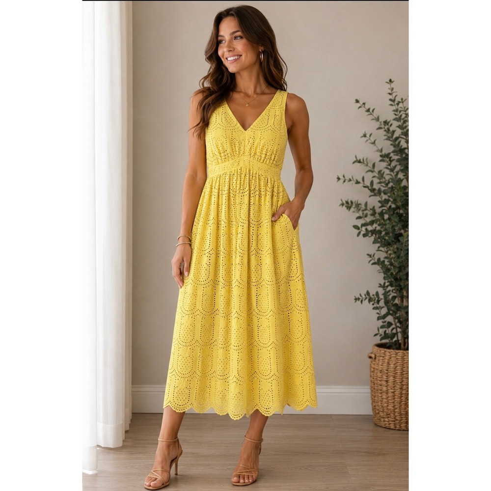 Adelyn Rae Yellow Eyelet Embroidered
Sleeveless Maxi Dress Women's Medium
NWT